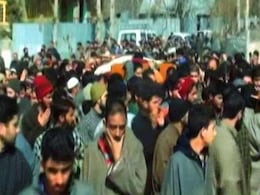 शोपियां फायरिंग केस में सरकार आई सेना के साथ, सुप्रीम कोर्ट में दाखिल की अर्जी शोपियां फायरिंग केस में सरकार आई सेना के साथ, सुप्रीम कोर्ट में दाखिल की अर्जी