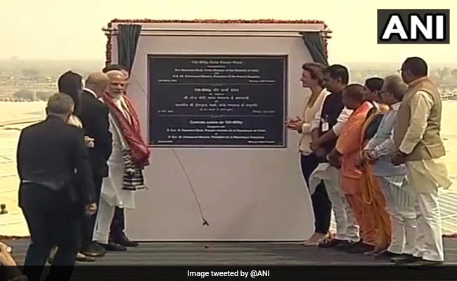 फ्रांस के राष्ट्रपति और पीएम मोदी ने यूपी के मिर्जापुर में सबसे बड़े सोलर प्लांट का किया लोकार्पण