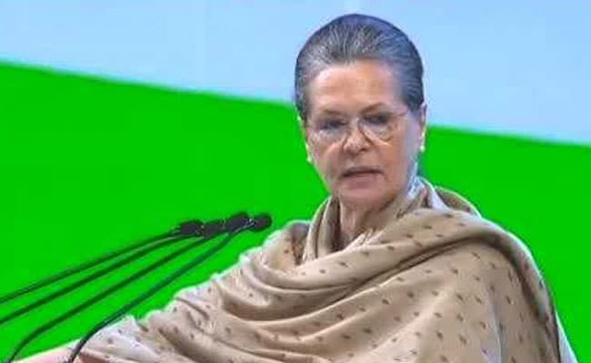 Sonia Gandhi Approves Left-Congress Alliance In West Bengal