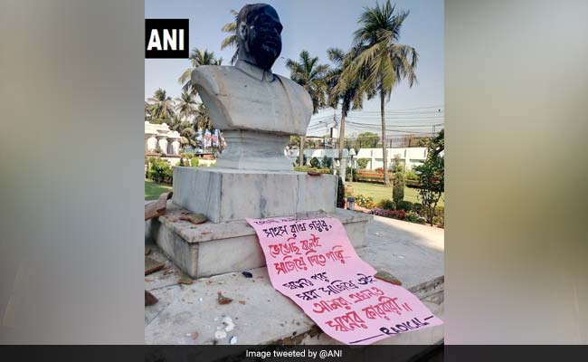 BJP Icon Syama Prasad Mookerjee's Bust Damaged In Kolkata, 7 Arrested
