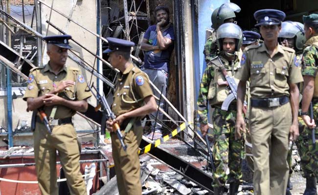 Mobs Clash With Police After Sri Lanka Emergency