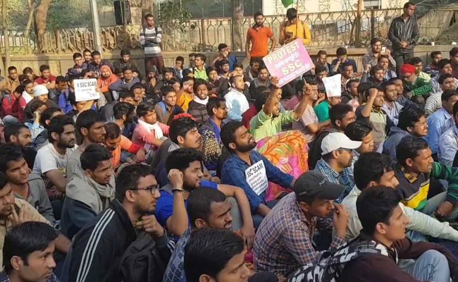 Despite CBI Probe Announcement, Protest Over SSC Exam Continues