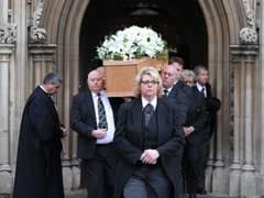 With White 'Universe' Lilies, Stephen Hawking Gets His Final Farewell In UK