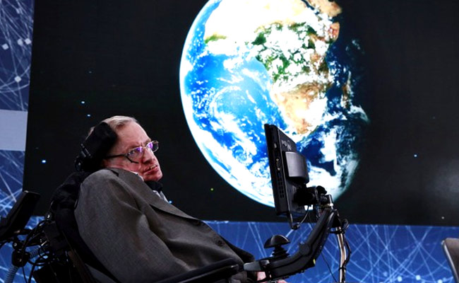 Stephen Hawking's Voice To Be Beamed Into Space During Memorial