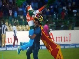 Nidahas Trophy Final: कुछ ऐसे शांत हुआ श्रीलंकाई क्रिकेटप्रेमियों का बांग्लादेश से मिला गुस्सा Nidahas Trophy Final: कुछ ऐसे शांत हुआ श्रीलंकाई क्रिकेटप्रेमियों का बांग्लादेश से मिला गुस्सा