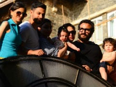 Taimur Ali Khan, Dressed For Summer, Appears For The Cameras With Cousin Inaaya And Family