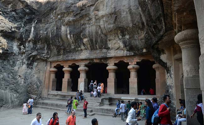 गैर-हिंदुओं के लिए खुला इस कृष्ण मंदिर का भोजन स्थल, पैंट-कमीज पर भी हटा BAN