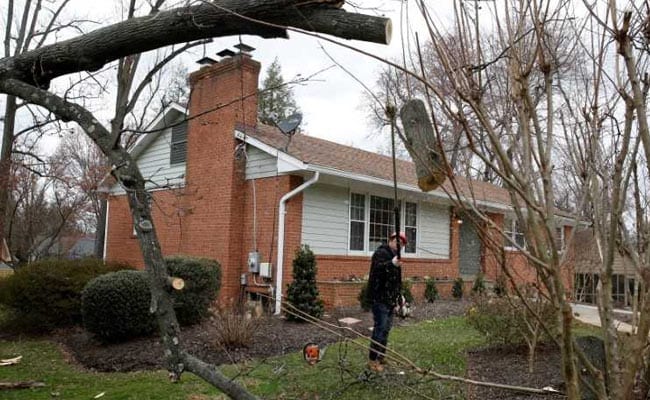 Half A Million Still Without Power After Storm In US Northeast