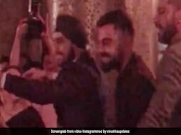 Virat Kohli Dances To <i>Kajra Re</i> At His <i>Veere Di</i> Wedding. Watch Video Virat Kohli Dances To <i>Kajra Re</i> At His <i>Veere Di</i> Wedding. Watch Video