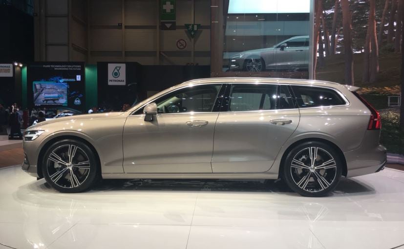 volvo v60 at geneva 2018