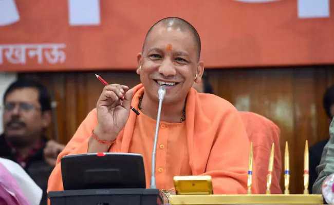 <i>"Ek Saal, Buri Misaal"</i>: Mayawati As Yogi Adityanath Government Turns 1