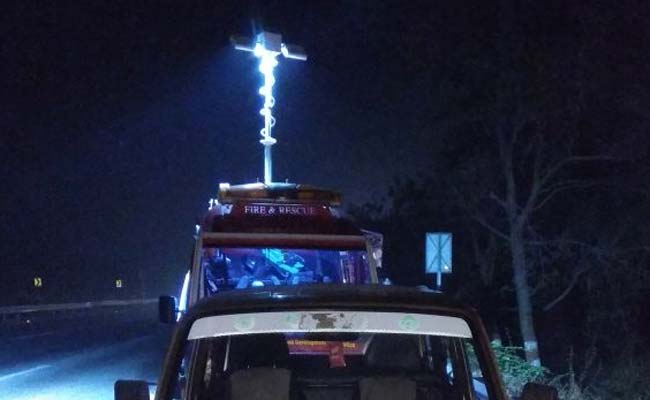 मुम्बई पुणे एक्सप्रेस-वे पर भीषण हादसा, 5 की मौत
