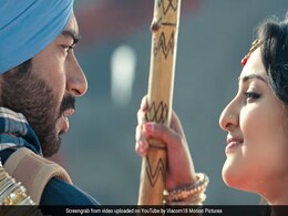 हलवा खाते ही निकले सोनाक्षी सिन्हा के आंसू, 6 साल पहले अजय देवगन ने किया ऐसा मजाक... हलवा खाते ही निकले सोनाक्षी सिन्हा के आंसू, 6 साल पहले अजय देवगन ने किया ऐसा मजाक...