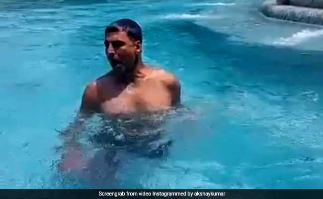 इंस्टाग्राम पर अक्षय कुमार के 2 करोड़ फॉलोअर, देखें उनके फिटनेस वीडियो