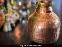 Akshaya Tritiya 2018: Significance of 'Akshay Patra', Draupadi's Magic Vessel With Unlimited Supply Of Food Akshaya Tritiya 2018: Significance of 'Akshay Patra', Draupadi's Magic Vessel With Unlimited Supply Of Food