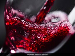 Premenstrual Syndrome: Excess Alcohol May Worsen PMS, Try These Foods That May Fight The Condition Premenstrual Syndrome: Excess Alcohol May Worsen PMS, Try These Foods That May Fight The Condition