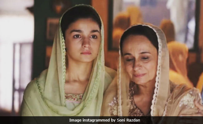 <i>Raazi</i>'s Alia Bhatt To Soni Razdan: 'You're The Best Actor, Mommy.' Aww, Melt