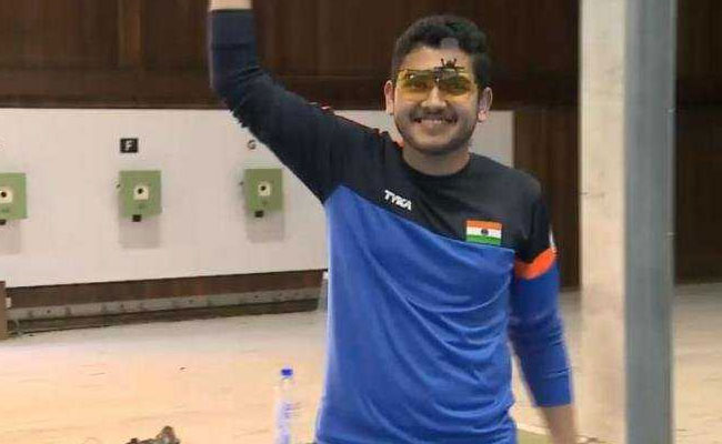 CWG 2018 LIVE: नौवें दिन 15 साल के अनीष भानवाला बने स्वर्णिम स्टार, अब तक भारत के 42 पदक