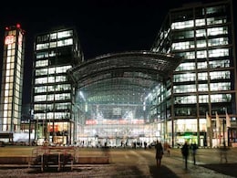 Berlin To Evacuate Central Train Station To Defuse World War 2 Bomb Berlin To Evacuate Central Train Station To Defuse World War 2 Bomb