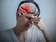 Brain Stroke: हल्के में न लें ब्रेन स्ट्रोक के लक्षण, इन संकेतों से पहचानें और समय रहते करें बचाव