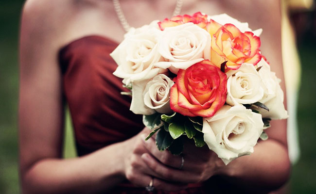 How Not To Go Broke When Your Best Friend Is Getting Married
