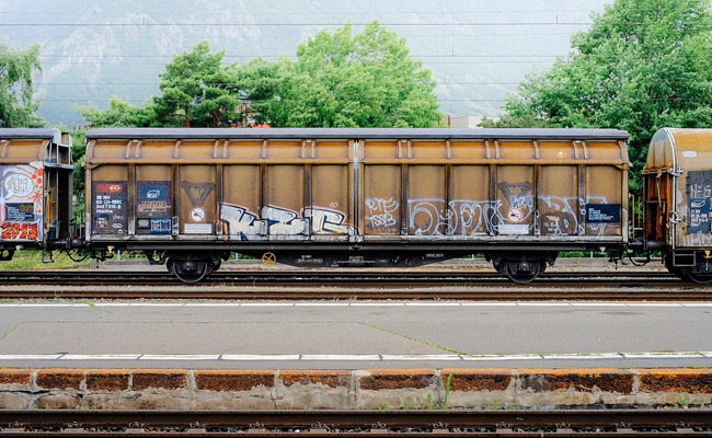 Freight Trains To Display Advertisements To Generate Non-Fare Revenue