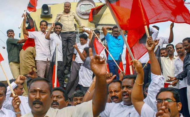 Tamil Nadu Leader Vaiko's Nephew Sets Himself On Fire Over Cauvery Issue