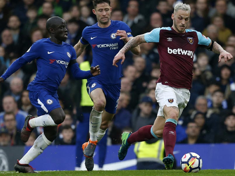 Premier League: West Ham Striker Javier Hernandez Leaves Chelsea Premier League: West Ham Striker Javier Hernandez Leaves Chelsea