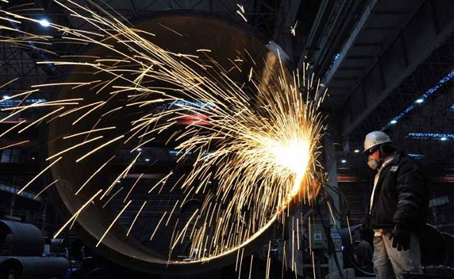 China's GDP Growth Slumps To Lowest In Nine Years