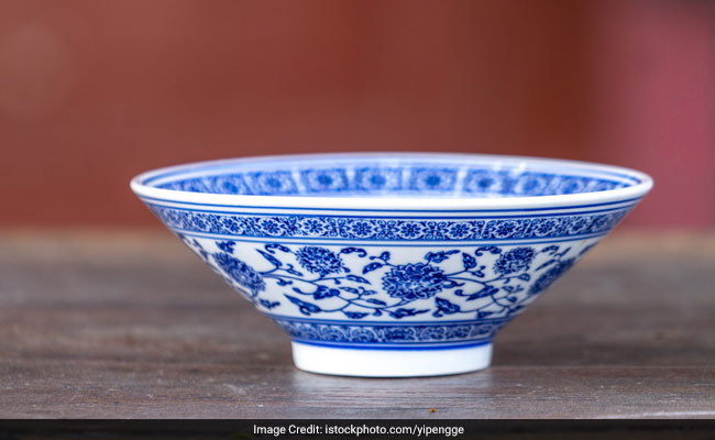 2 अरब में नीलाम हुआ चाइना का ये कटोरा, पांच मिनट में ही बोली समाप्त