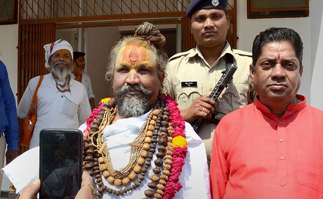 Indore's Computer Baba Charged For Manhandling Panchayat Staffer: Police