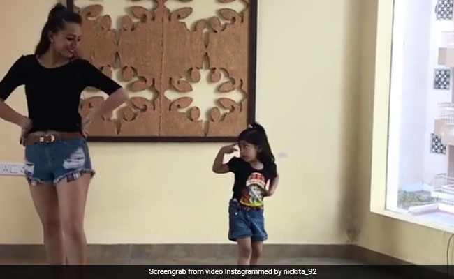 Little Girl Dancing To <i>Bom Diggy Diggy</i> Is Too Cute. Instagram Hearts Her