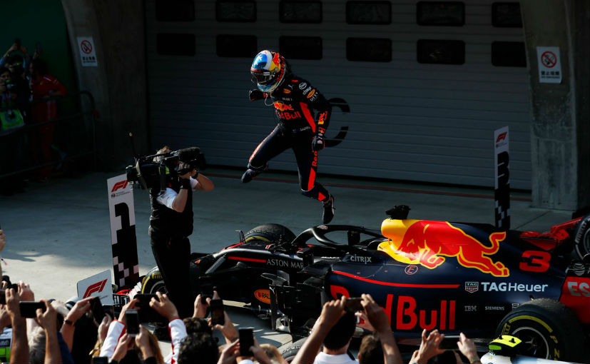 F1: Daniel Ricciardo Beats Valtteri Bottas To Win Dramatic Chinese GP