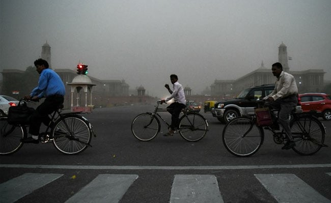 Dust Storm Envelops Delhi After A Scorching Hot Day