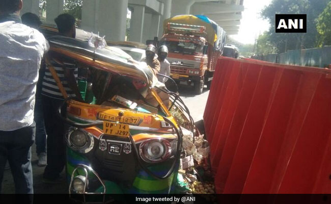 Delhi Metro Girder Crashes Near Ghaziabad, 7 People Injured