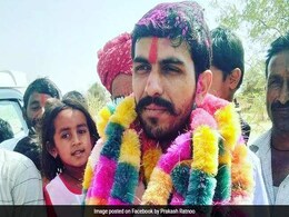 Tea Seller's Son From Rajasthan Secures 82nd Rank In UPSC Exam Tea Seller's Son From Rajasthan Secures 82nd Rank In UPSC Exam