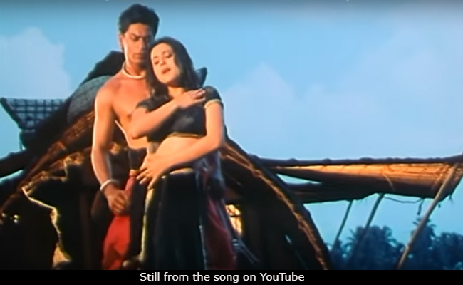 Why Shah Rukh Khan Is Not In <I>Jiya Jale</I>'s Waterfall Sequence, Farah Khan Reveals