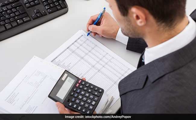 Income Tax Department Rolls Out 'Operation Dress Code,' Expects Employees To Be In Formal Wear