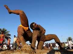 For Pakistani Dockworkers In Dubai, <i>Kushti</i> Is A Way Of Life