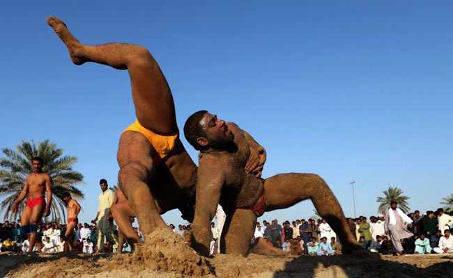 For Pakistani Dockworkers In Dubai, <i>Kushti</i> Is A Way Of Life