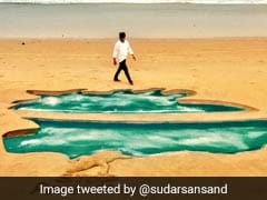 Sudarsan Pattnaik's Stunning Sand Art Has An Important Earth Day Message