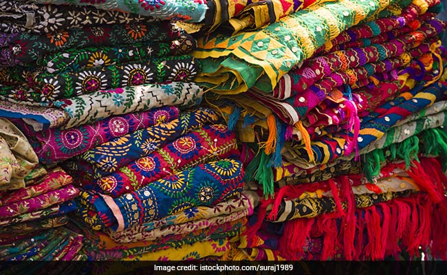 3 Fabric Markets In Delhi That Will Bring Out The Designer In You