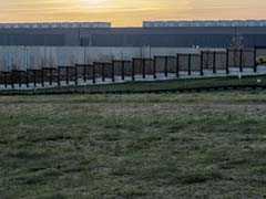 Security Expert Reveals He Broke Into Datacenter via &quot;Piss Corridor&quot;