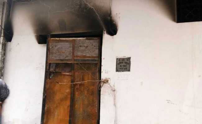 fire illegal factory sultanpuri delhi