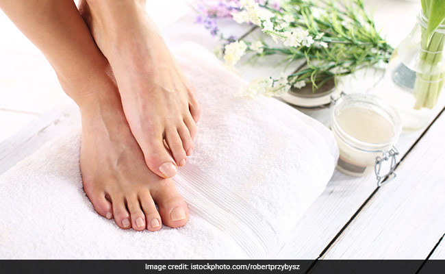 DIY Foot Scrubs To Make You Feel Recharged
