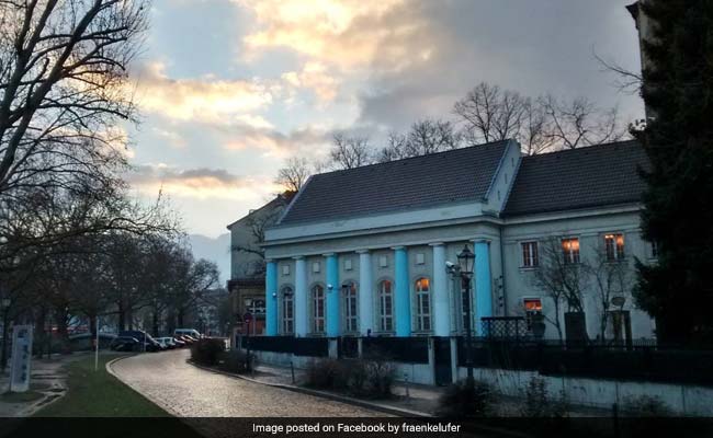 Nazis Destroyed This Synagogue. Muslim Politician, Jewish Leader Want To Rebuild It
