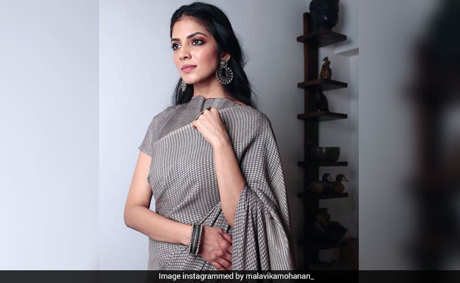 Malavika Mohanan Is Anything But A Gloomy Day In This Grey <i>Saree</i>