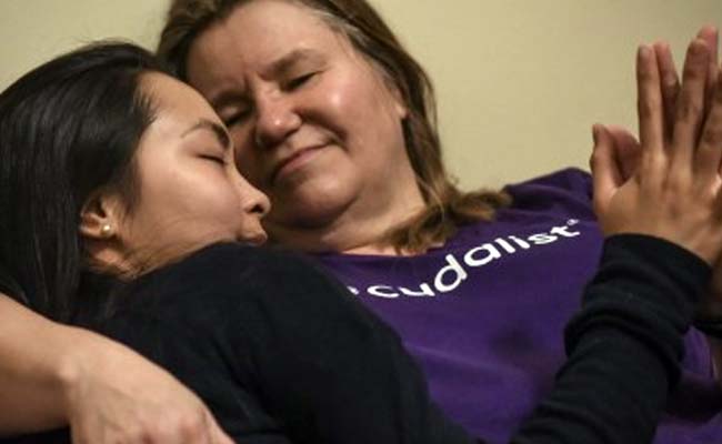 I Went To Get Hugged By a Professional Cuddler. Here's How It Felt