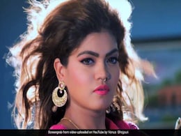 VIDEO: 'तू चीज बड़ी है मस्त' का देसी वर्जन झूमने पर कर देगा मजबूर, इस एक्ट्रेस का चला जादू VIDEO: 'तू चीज बड़ी है मस्त' का देसी वर्जन झूमने पर कर देगा मजबूर, इस एक्ट्रेस का चला जादू