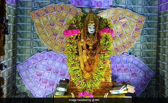 Idol In Tamil Nadu Temple Adorned With Diamonds, Pearls, Currency Notes Worth Rs 5 Crore